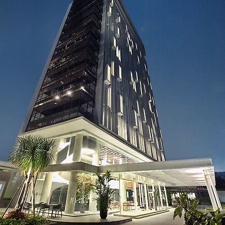 Ra Premiere Simatupang Hotel Cilandak  Екстериор снимка
