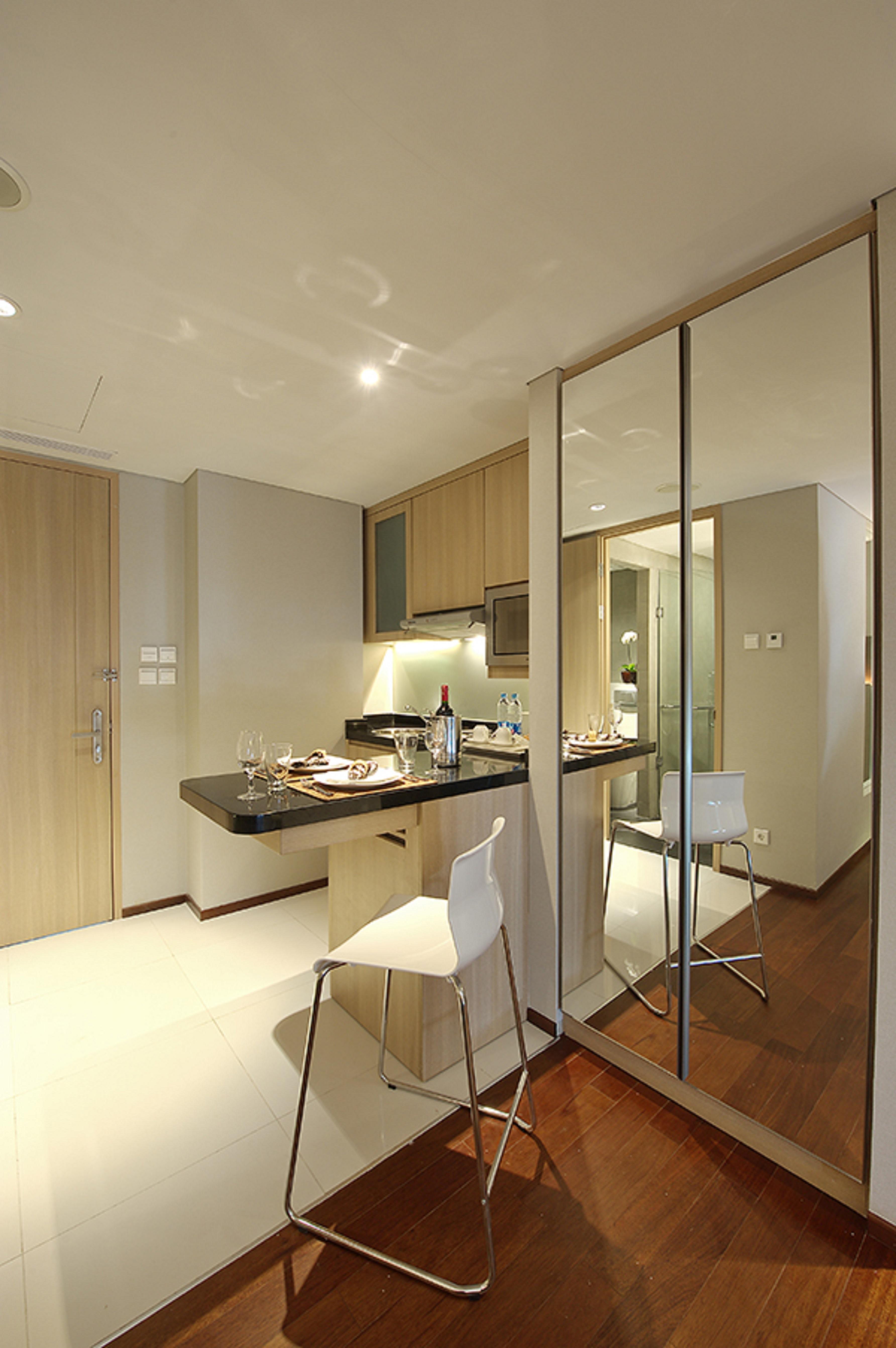 Ra Premiere Simatupang Hotel Cilandak  Екстериор снимка