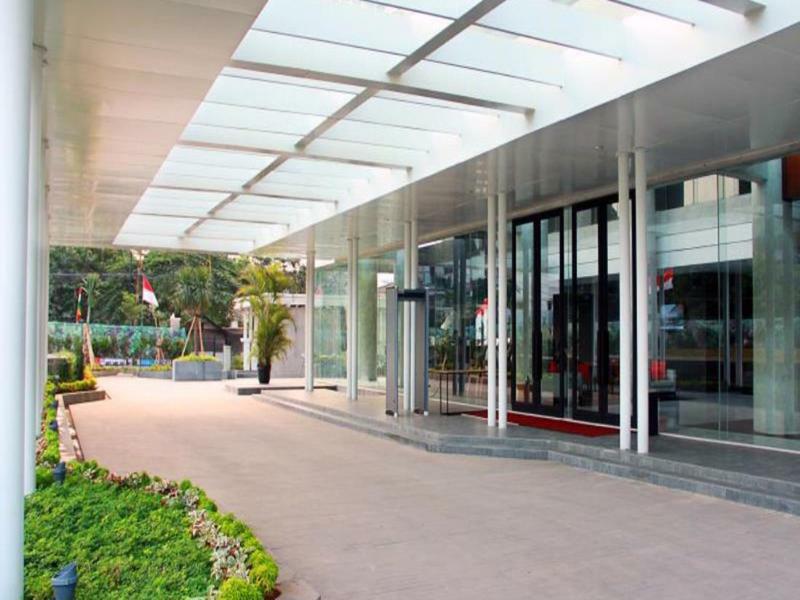 Ra Premiere Simatupang Hotel Cilandak  Екстериор снимка